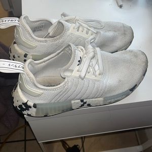 nmd r1 Adidas kids 6 1/2 sneaker